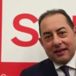 Οι “καρχαρίες” καταδικάζουν σε θάνατο την Ελλάδα, υποστηρίζει ο Τζάνι Πιτέλα