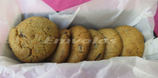 Cookies με σοκολάτα κουβερτούρα και καστανή ζάχαρη
