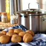 Επιστροφή του Έλληνα καταναλωτή στο μαγείρεμα στο σπίτι