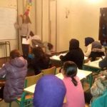 Μαθήματα Ελληνικής Γλώσσας στους πρόσφυγες στην Αγ. Βαρβάρα Ημαθίας από καθηγητές του 3ου Γενικού Λυκείου Βέροιας