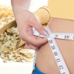 Τροφές που θα σας βοηθήσουν να απαλλαγείτε από το λίπος της κοιλιάς – Γράφει η Μαρία Αλιμπέρτη – Κατσάνη