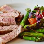 Τι πρέπει να προσέξουμε για ασφαλή και υγιεινή διατροφή από τη Μ. Παρασκευή μέχρι το Πάσχα