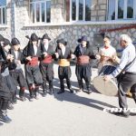 1ο-5ο Δημ. Σχολεία Αλεξάνδρειας: Εκδήλωση μνήμης για την Ποντιακή Γενοκτονία. – βίντεο-φωτο