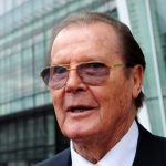 Βρετανία: Πέθανε ο Ρότζερ Μουρ, γνωστός για τον ρόλο του πράκτορα των μυστικών υπηρεσιών Τζέιμς Μποντ