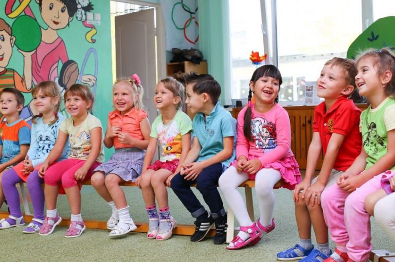 Αναδιανέμονται 10.000 vouchers για παιδικούς σταθμούς