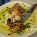 Καλαμάρι γεμιστό με τυρί φέτα Καλαμάρι γεμιστό με τυρί φέτα