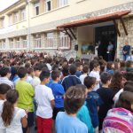 Το «πρώτο κουδούνι» της χρονιάς θα χτυπήσει αύριο σε όλα τα σχολεία της χώρας