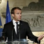 Γαλλία: Ο πρόεδρος Μακρόν ανακοίνωσε την αύξηση των μισθών κατά 100 ευρώ μηνιαίως