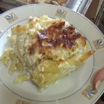 Συνταγή: Πένες στο φούρνο με γάλα και τυρί (Σερμίκα) – Υλικά για 12 άτομα – Δείτε την συνταγή στο βίντεο a la minute