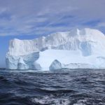 Ένα από τα μεγαλύτερα παγόβουνα στην ιστορία ετοιμάζεται για…κρουαζιέρα στον Ατλαντικό