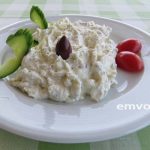 Τυροκαυτερή Θεσσαλίας με πίκλες