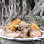 Συνταγή : Kουνέλι με πορτοκάλι της Σαρτζέταινας – Αυθεντική κρητική γεύση με άρωμα πορτοκαλιού