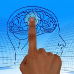 Υπό δοκιμή τα πρώτα εγκεφαλικά εμφυτεύματα με τεχνητή νοημοσύνη για τη θεραπεία ψυχικών παθήσεων με «αυτόματο πιλότο»