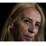 Η Ρένα βγήκε πάλι οφσάιντ… – Γράφει ο Νίκος Γ. Σακελλαρόπουλος