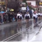 Ακύρωση του ΠΔ για επιλογή των σημαιοφόρων με κλήρωση, ζητούν γονείς αριστούχων μαθητών