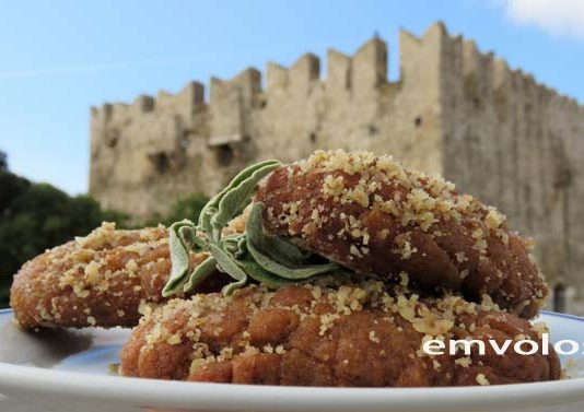 Μελομακάρονα με σιμιγδάλι