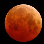 Σήμερα το σπάνιο τριπλό «σόου» του φεγγαριού με την ολική έκλειψη υπερ-Σελήνης, που όμως δεν θα είναι ορατή από την Ελλάδα