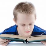 Σ. Κουράκης: Πώς επικοινωνούμε με τα παιδιά μας για το διάβασμα; Τι κάνουμε στην άρνηση για μελέτη;