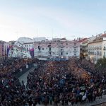 Ισπανία: Εκατοντάδες διαδηλωτές στους δρόμους της Μαδρίτης μετά τα βίαια επεισόδια που προκάλεσε ο θάνατος ενός πλανόδιου πωλητή από τη Σενεγάλη