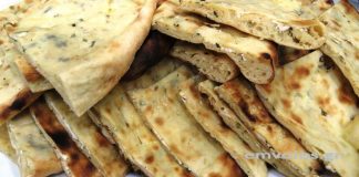 Νάαν με τυρί – Τα νόστιμα Ινδικά ψωμάκια
