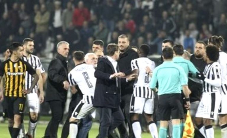 ΕΙΔΗΣΕΙΣ ΣΕ ΒΙΝΤΕΟ: Εικόνες ντροπής στην Τούμπα με τον οπλοφόρο Ιβάν Σαββίδη