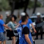 ΕΙΔΗΣΕΙΣ ΣΕ ΒΙΝΤΕΟ: Επεισόδια μεταξύ ΜΑΤ και οπαδών του Εθνικού στα Σπάτα