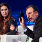 Θ. Κουλόπουλος: Τα παιδιά σήμερα «είναι σαν να βγαίνουν από τη μήτρα μ’ ένα ipad ή ένα iphone στο χέρι»