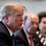 O Donald Trump προσπαθεί να καθησυχάσει τους αγρότες- Της Ειρήνης Αιμονιώτη.