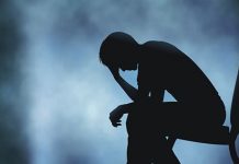 Υγεία: Συγκεκριμένα συμπτώματα κατάθλιψης στη μέση ηλικία συνδέονται με αυξημένο κίνδυνο άνοιας