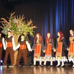 Δημ. Αμφιθέατρο Πλατέος: Μοναδική μουσικοχορευτική παράσταση από τα παιδιά της Εστίας Ρουμλουκιωτών. – (Βίντεο-φώτο)