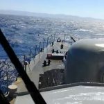 Τουρκικό εμπορικό πλοίο προσέγγισε και «ακούμπησε» την κανονιοφόρο ΑΡΜΑΤΩΛΟΣ, στη θαλάσσια περιοχή ν/α της Μυτιλήνης