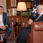 Ενημέρωση του ΠτΔ Πρ. Παυλόπουλου από τον πρωθυπουργό Αλ. Τσίπρα για το θέμα της ΠΓΔΜ