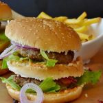 Περιορίστε τα τηγανητά και τα συσκευασμένα τρόφιμα αν θέλετε να αποφύγετε τα επικίνδυνα τρανς λιπαρά