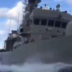 ΕΙΔΗΣΕΙΣ ΣΕ ΒΙΝΤΕΟ: Τουρκικό εμπορικό «ακούμπησε» την κανονιοφόρο Αρματωλός ανοιχτά της Λέσβου