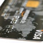 Βρετανία: Επαναλειτουργεί “σχεδόν σε κανονικά επίπεδα” το σύστημα πληρωμών Visa