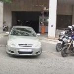 ΕΙΔΗΣΕΙΣ ΣΕ ΒΙΝΤΕΟ: Συνελήφθη ο Κωνσταντίνος Μπαρμπαρούσης . Δεν προέβαλε αντίσταση- Στην Ευελπίδων