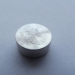 Αν το παιδί καταπιεί μπαταρία, δώστε του αμέσως μέλι, λένε επιστήμονες