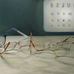 Μεγαλύτερος ο κίνδυνος μυωπίας όσο πιο μορφωμένος είναι κανείς