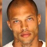 ΕΙΔΗΣΕΙΣ ΣΕ ΒΙΝΤΕΟ: Ο πιο σέξι κατάδικος του κόσμου μας συστήνει τον νεογέννητο γιό του