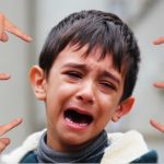 Απαραίτητη η καθημερινή επικοινωνία γονιών και παιδιών, σημαντική και η εκπαίδευση των δασκάλων για θέματα εκφοβισμού