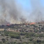 ΕΙΔΗΣΕΙΣ ΣΕ ΒΙΝΤΕΟ: Mεγάλη πυρκαγιά στην περιοχή Αχλάδια Σητείας στην Κρήτη