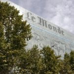 Le Monde: Oι οικονομικοί δείκτες στην Ελλάδα τείνουν να βελτιώνονται