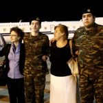Επίσημη τελετή υποδοχής των δύο στρατιωτικών στο αεροδρόμιο «Μακεδονία» – Χαρά, συγκίνηση, υπερηφάνεια, ικανοποίηση και δικαίωση