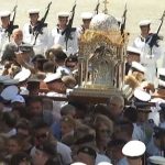 ΕΙΔΗΣΕΙΣ ΣΕ ΒΙΝΤΕΟ: Η μεγάλη λιτανεία της εικόνας της Παναγίας στη Τήνο