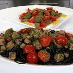 Σπαγγέτι με μελάνι σουπιάς και φρέσκο τόνο