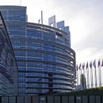 Οι θεσμοί θεωρούν βιώσιμο το ασφαλιστικό σύστημα της χώρας και δεν μιλούν πλέον για αναβολή του μέτρου της μείωσης των συντάξεων αλλά για ακύρωσή του