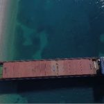 ΕΙΔΗΣΕΙΣ ΣΕ ΒΙΝΤΕΟ: Αποκολλήθηκε με τη βοήθεια ρυμουλκού το φορτηγό πλοίο που προσάραξε στη βόρεια Εύβοια