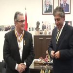 ΕΙΔΗΣΕΙΣ ΣΕ ΒΙΝΤΕΟ: Το μετάλλιο του Αστεριού της Φιλίας στο Δημήτρη Κουτσούμπα