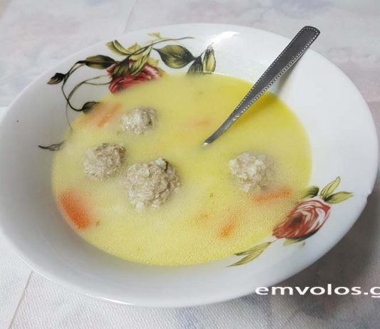 Γιουβαρλάκια σούπα