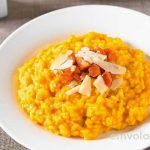 Ριζότο με καρότο και κρεμμύδι – Μια βόμβα αντιοξειδωτικών και βιταμινών στο πιάτο σας